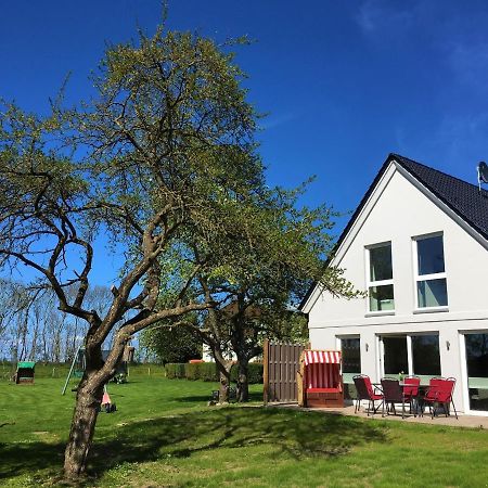 Ferienhaus Sommerbrise, Hof Zur Sonnenseite Fehmarn, 4 Sterne Экстерьер фото