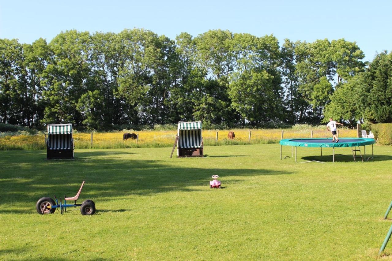 Ferienhaus Sommerbrise, Hof Zur Sonnenseite Fehmarn, 4 Sterne Экстерьер фото